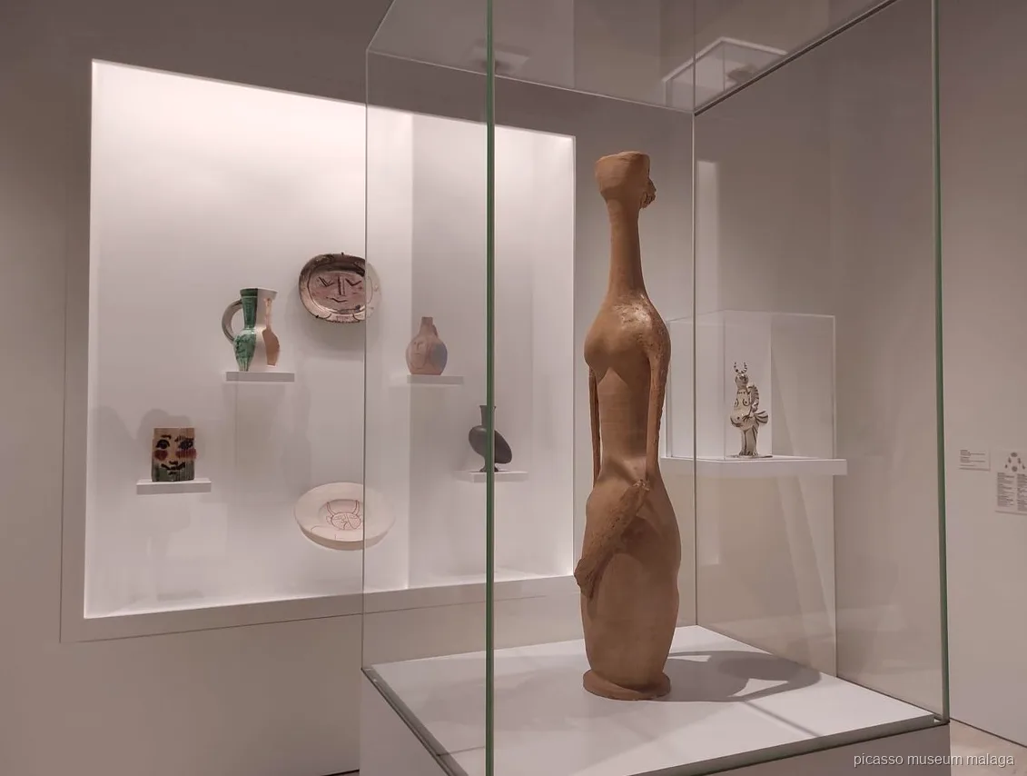 Facciata della casa natale di Picasso su Plaza de la Merced visitata durante il tour combinato