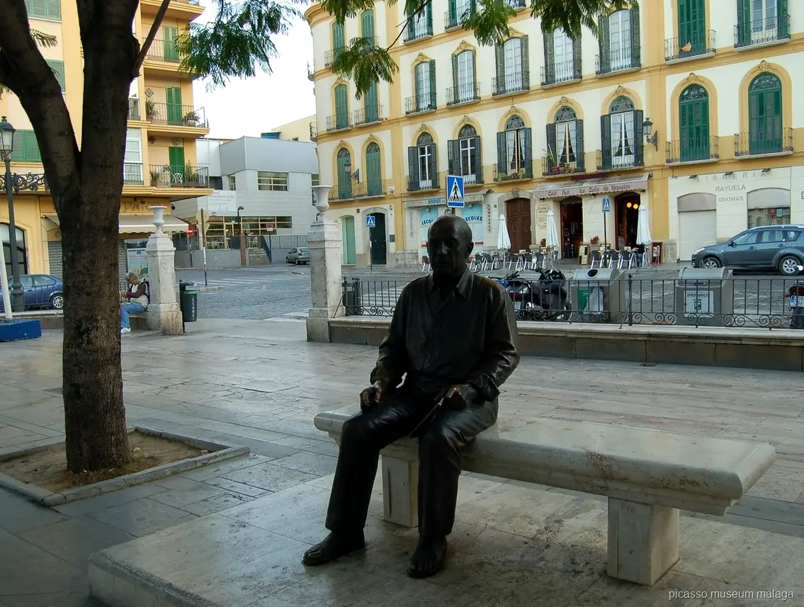 Fachada del Palacio de Buenavista visitada en el tour privado al Museo Picasso Málaga
