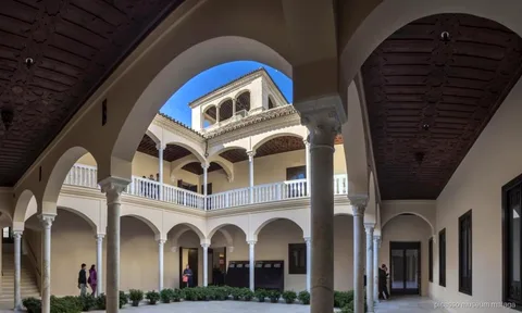 Intérieur du Museo Picasso Málaga pendant la visite combinée musée et maison natale